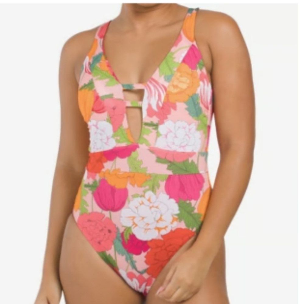 Trina Turk Womens Sunny Bloom Pattern One-piece Swimwear and Spa Collection 6